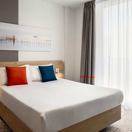Quadro Hotel, Trademark Collection By Wyndham Сент Джулианс Экстерьер фото